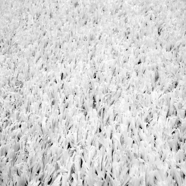 Césped Sintético Fibrilado 20mm Blanco | Césped Ecuador